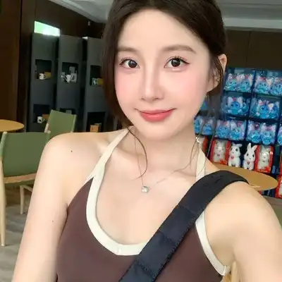 萧龙彤